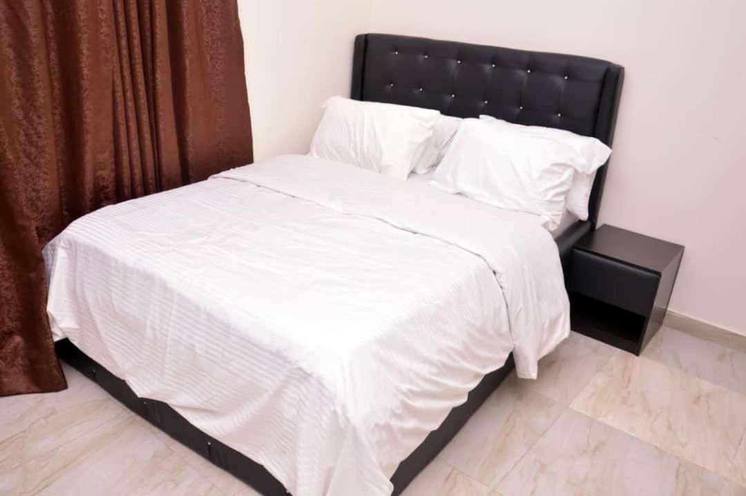 City Nest Hotel Ogombo Bagian luar foto